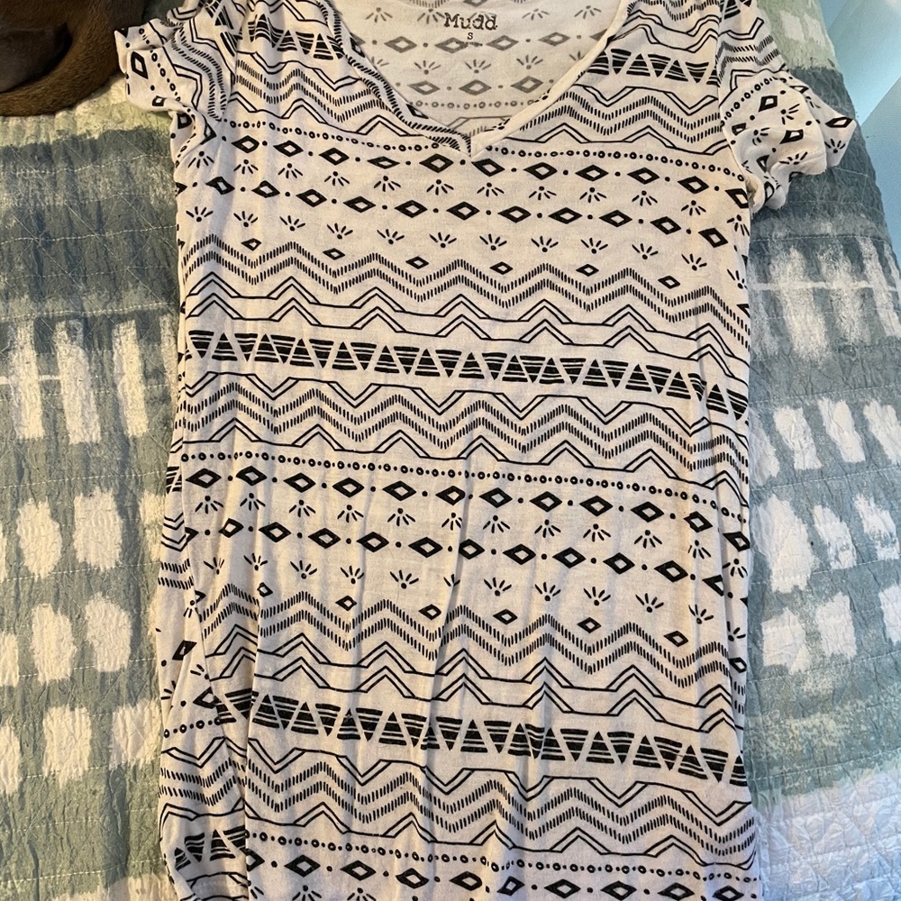 Short sleeve